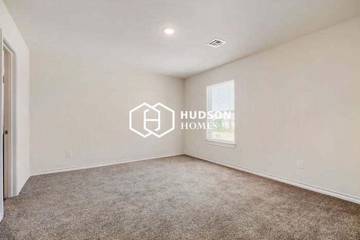 531 44th St - Photo 7 of 14
