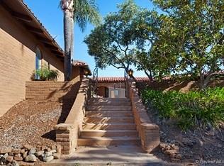 10210 Paso De Flora - Photo 2 of 10