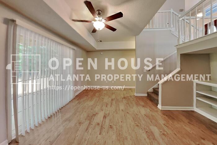 345 Deerwood Dr - Photo 6 of 21