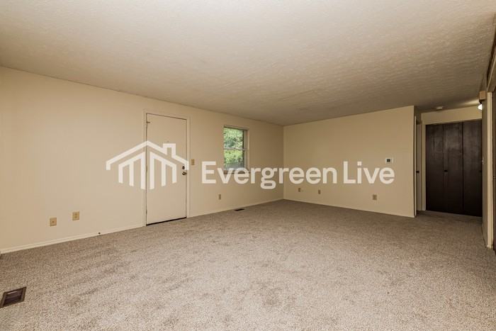 8225 Mount Mckinley Dr - Photo 3 of 15