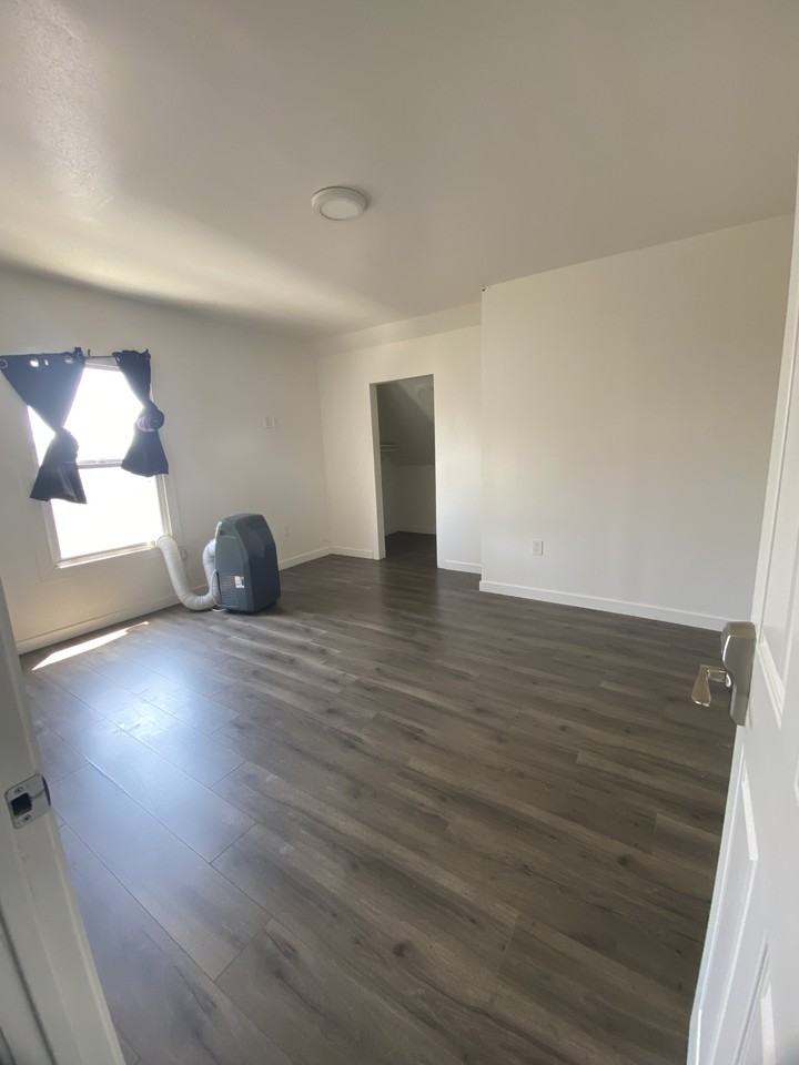 4059 Brighton Ave #5 - Photo 5 of 23