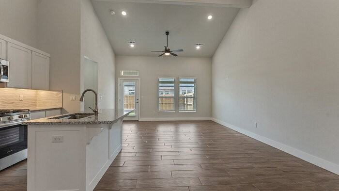 491 Azurite Rd - Photo 2 of 15