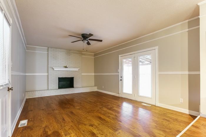 512 Woodland - Photo 2 of 10