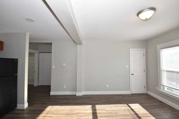 113 1/2 S West St #113-1-2 - Photo 6 of 19