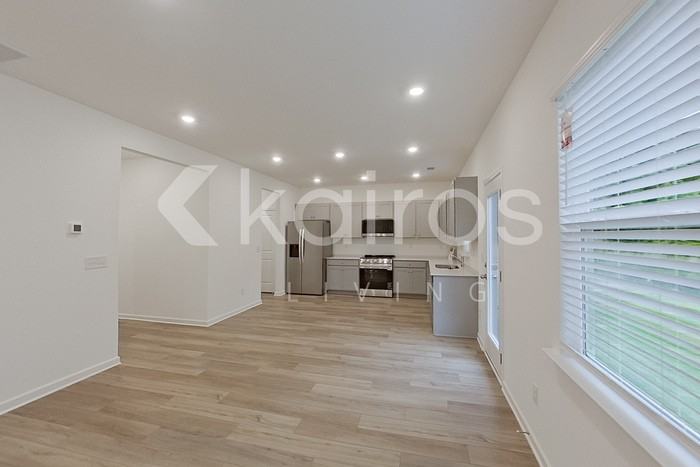 115 Silver Maple Cir - Photo 3 of 23