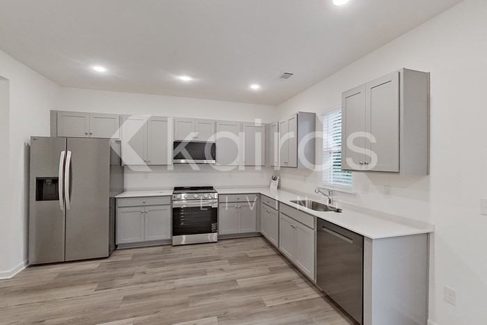 115 Silver Maple Cir - Photo 4 of 23