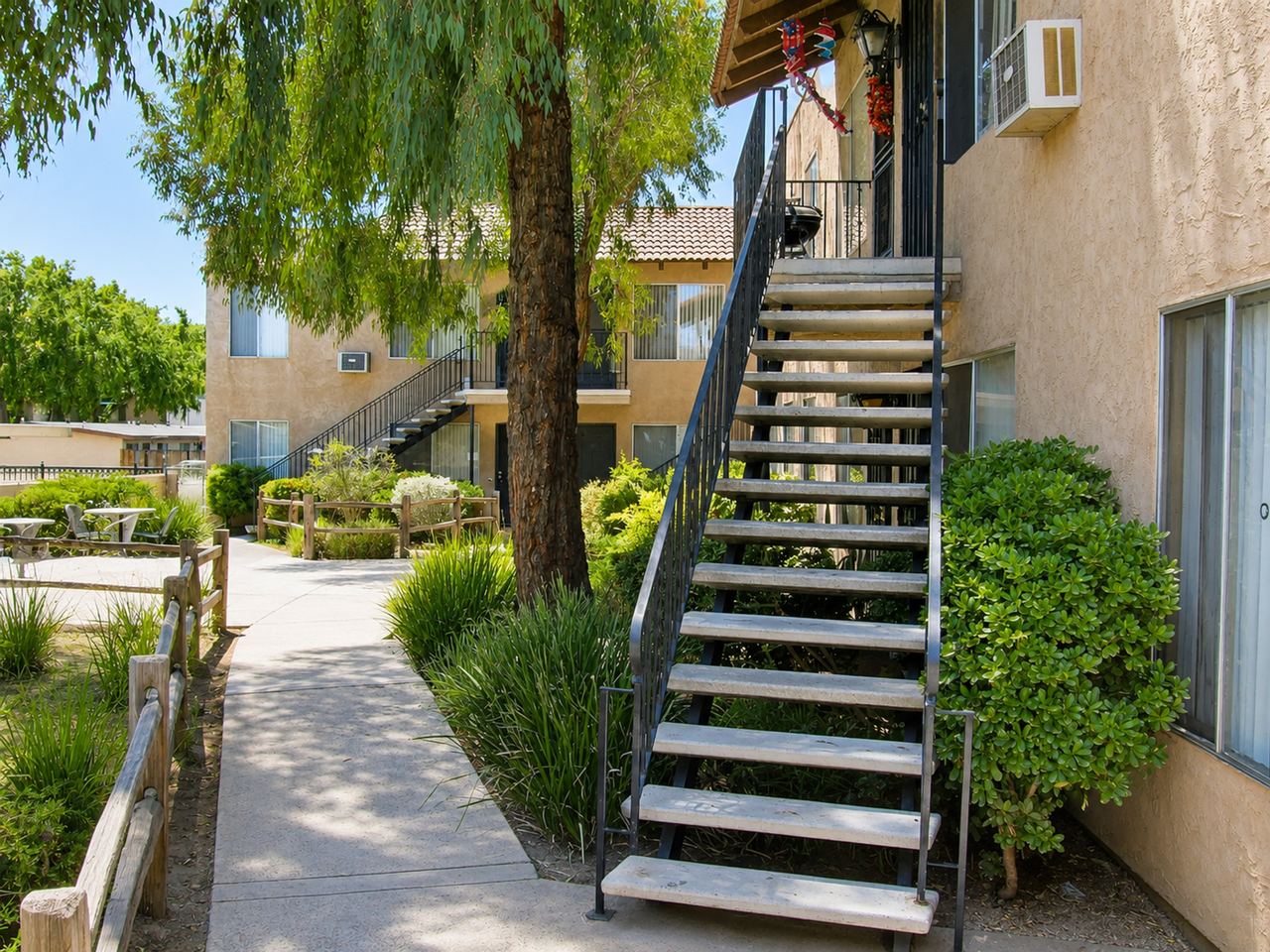 Roanoke Apartments - Photo 3 of 5