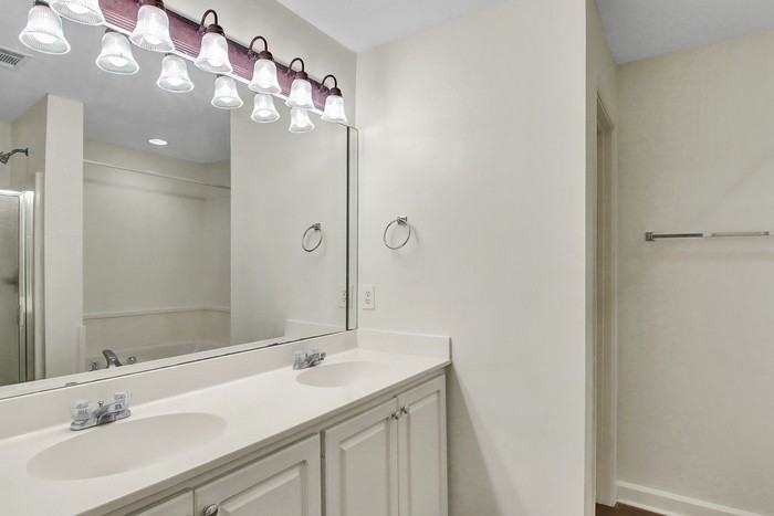 103 Hunters Row - Photo 5 of 9