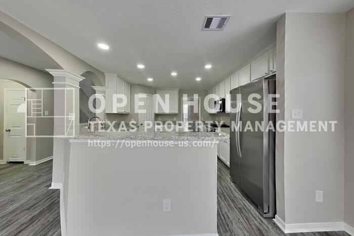 438 Pinewood Ridge Dr - Photo 5 of 25