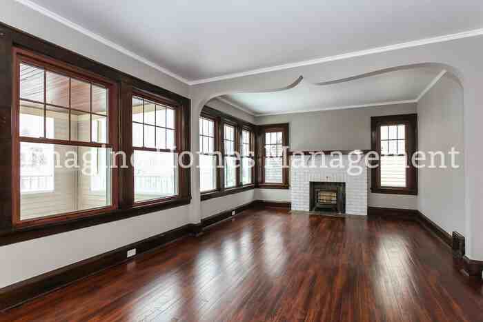 1297 Westlake Ave - Photo 3 of 14