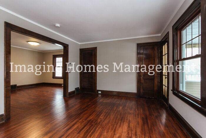 1297 Westlake Ave - Photo 4 of 14