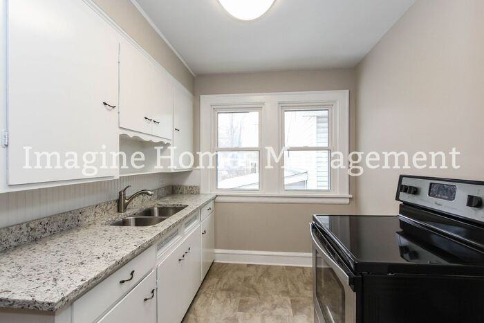 1297 Westlake Ave - Photo 5 of 14