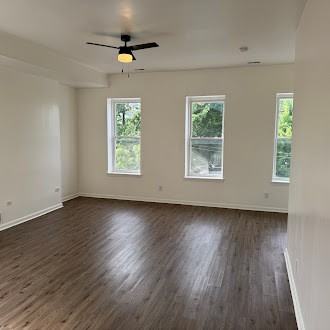 126 E 11th St #2 - Photo 3 of 16
