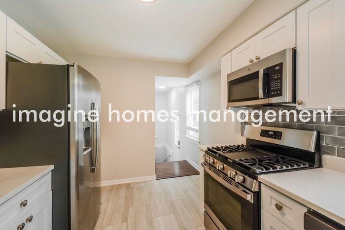 8526 General Grant Ln - Photo 6 of 13