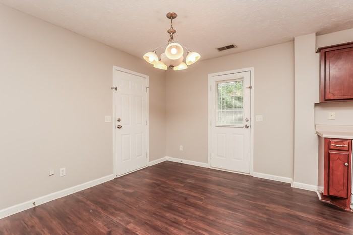 534 Wildwood Dr - Photo 6 of 17