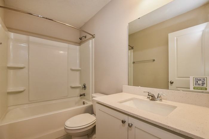 2681 Island Pond Rd - Photo 6 of 11