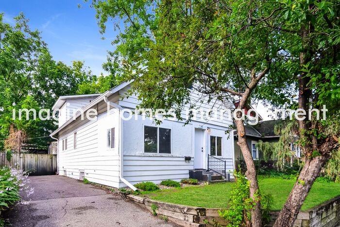 719 W 40th St - Photo 4 of 21