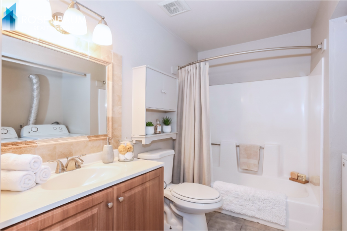 465 W Ivyglen St #112 - Photo 4 of 7