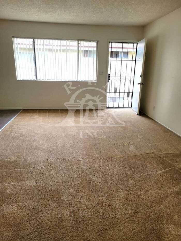 3144 La Madera Ave #D - Photo 2 of 7