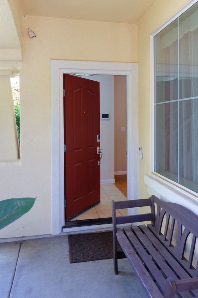 1012 Trailside Dr - Photo 4 of 37