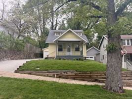 featured image of 1120 W Maple St