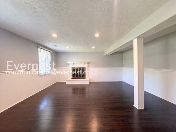 5302 Greenough Pl - Photo 3 of 36