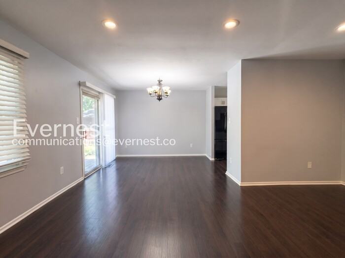 5302 Greenough Pl - Photo 4 of 36