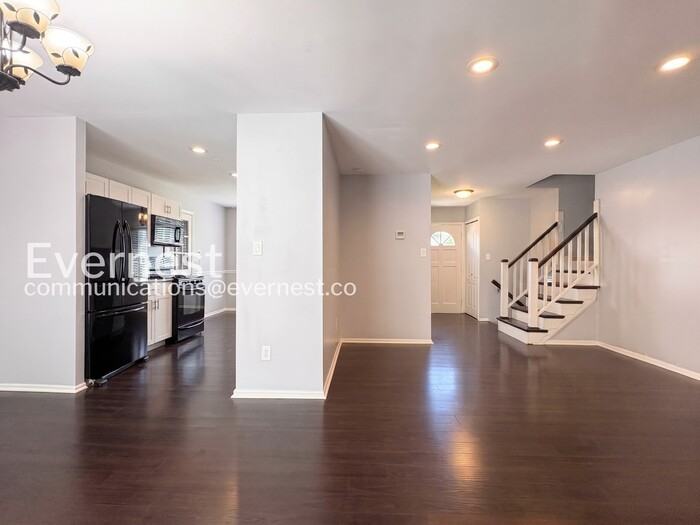 5302 Greenough Pl - Photo 5 of 36