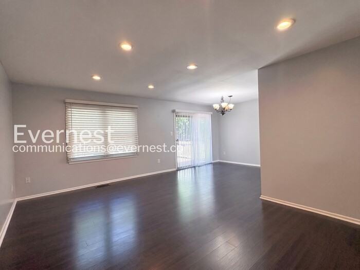 5302 Greenough Pl - Photo 6 of 29