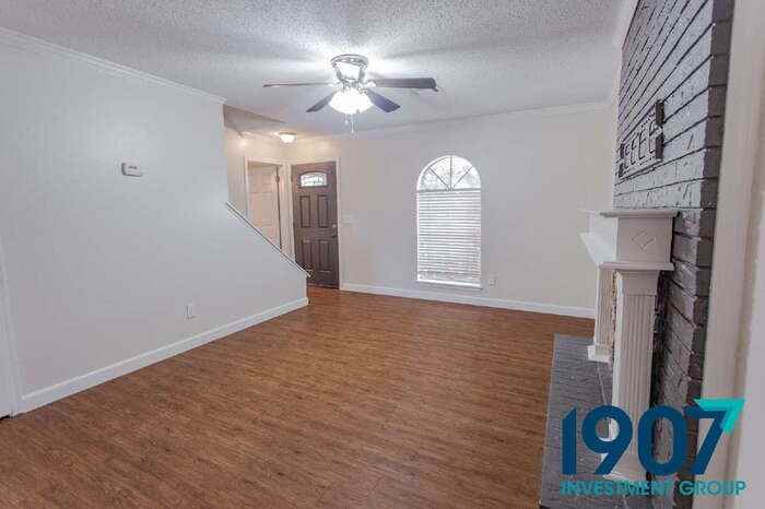 1201 Kings Ct - Photo 6 of 31