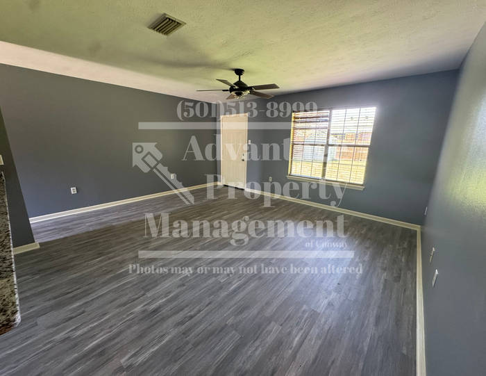 2215 Cedar Oaks Dr - Photo 2 of 8