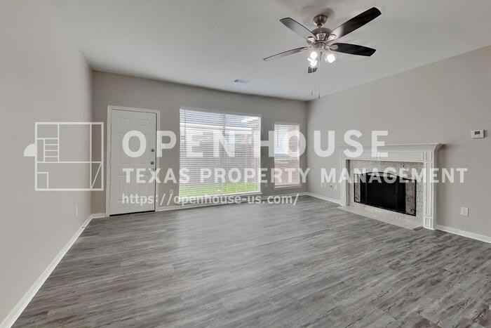 19034 Village Maple Ct - Photo 5 of 22