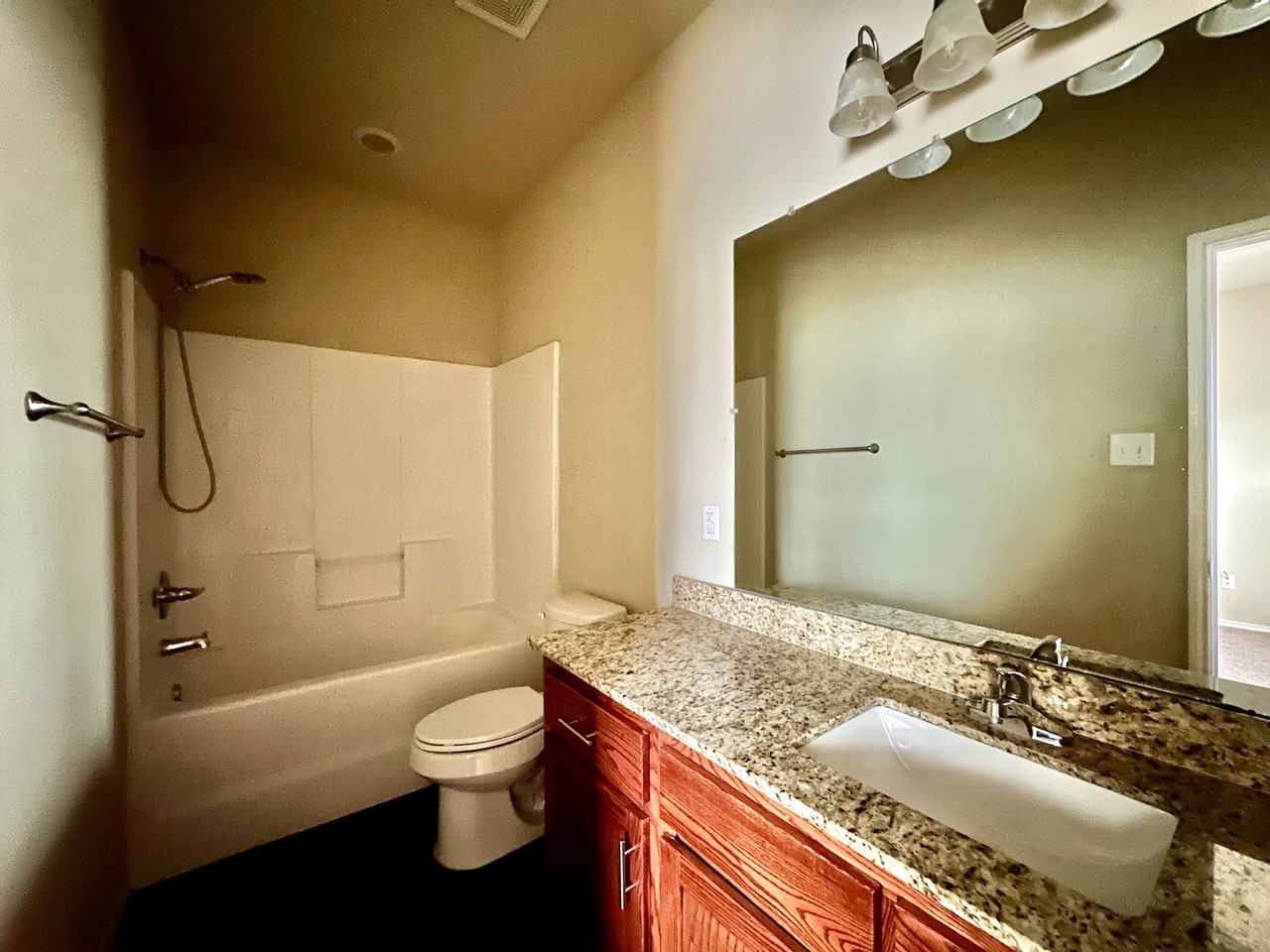 3512 S 4th St - Photo 4 of 12