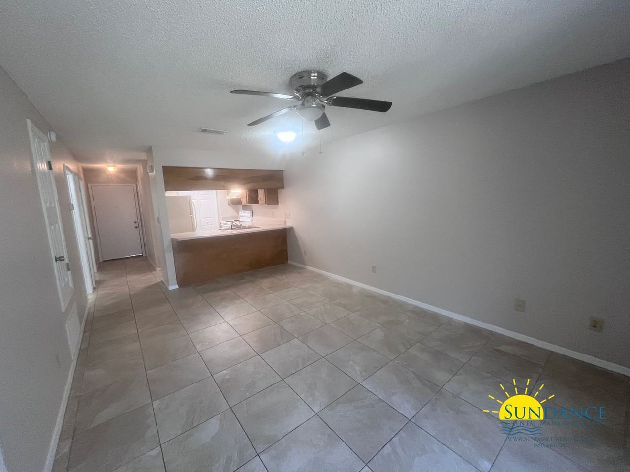 402 Harding Rd - Photo 2 of 14