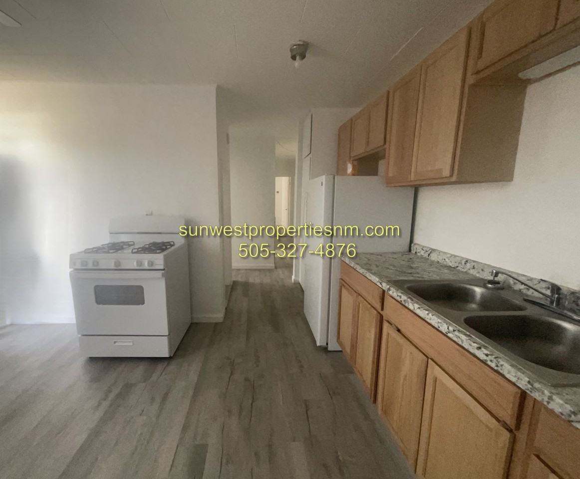 316 N Court Ave - Photo 4 of 10
