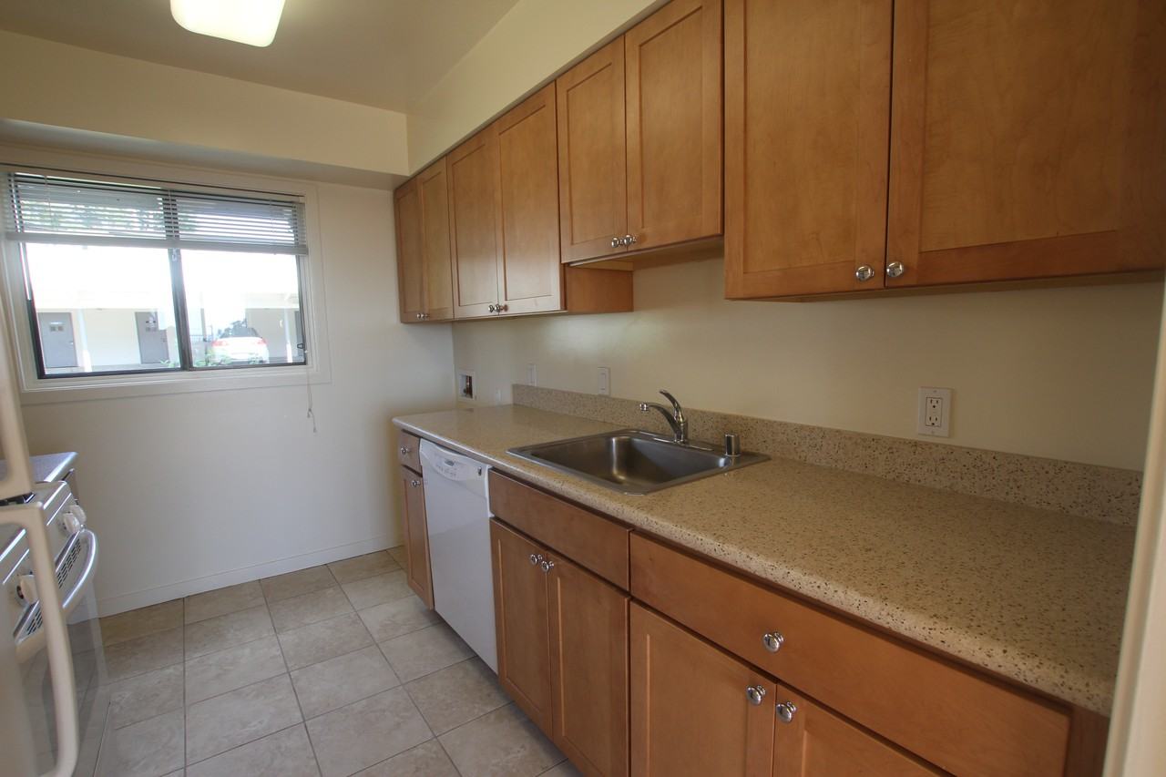 1527 Pershing Drive #A - Photo 3 of 9