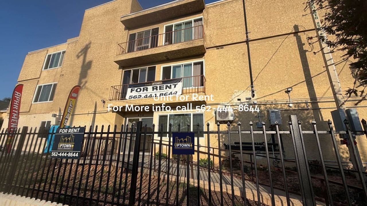 Breed Apartments - Photo 2 of 10
