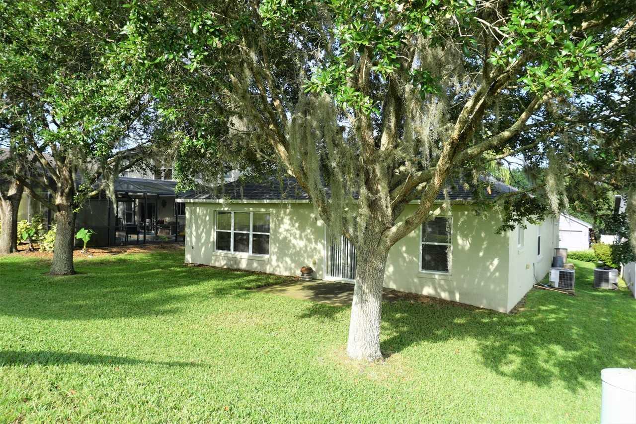 1219 Greenley Ave - Photo 4 of 17