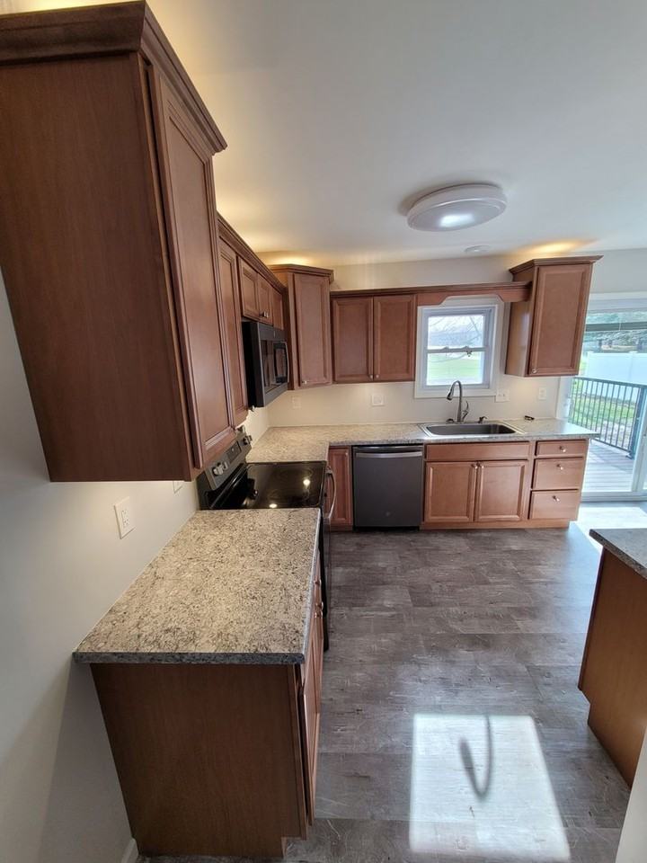 1448 16th Ave - Photo 3 of 26
