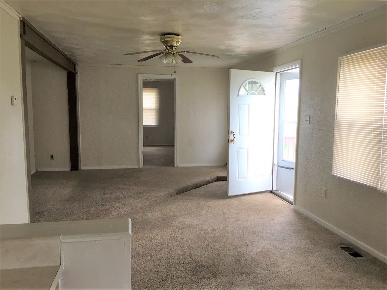 914 California Ave - Photo 2 of 11