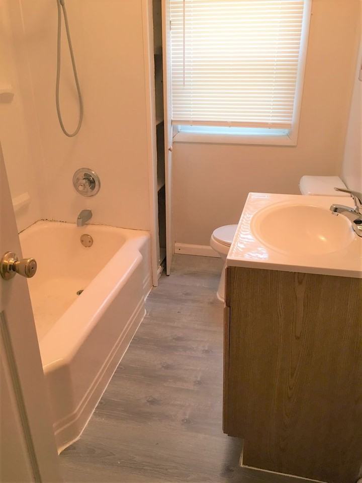914 California Ave - Photo 3 of 11