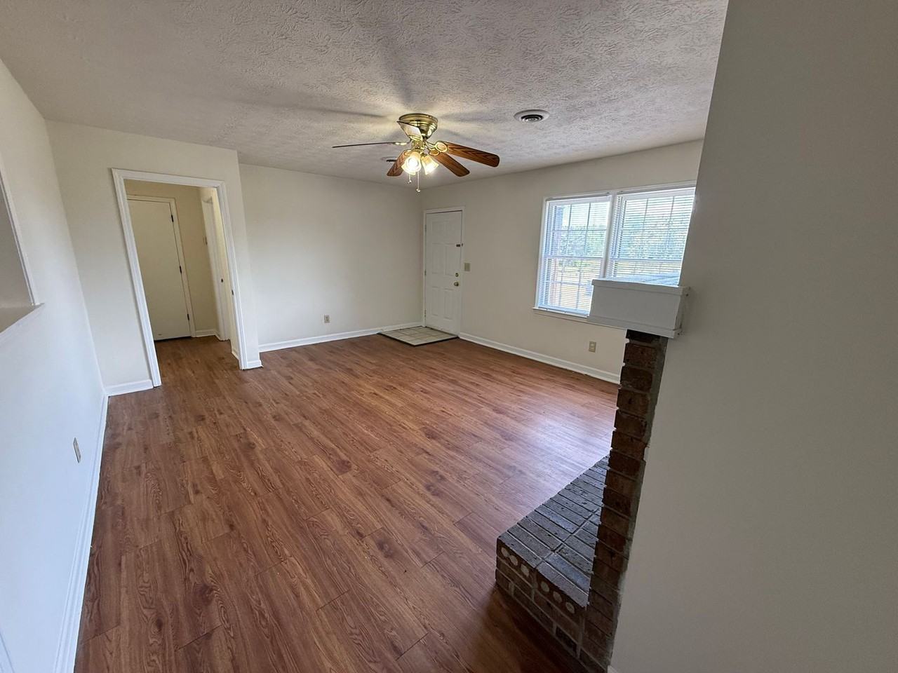 1272 Aiken Rd - Photo 3 of 13