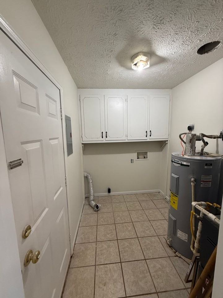 1272 Aiken Rd - Photo 7 of 13