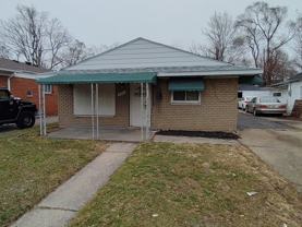 20460 Griggs St - Photo 1 of 1