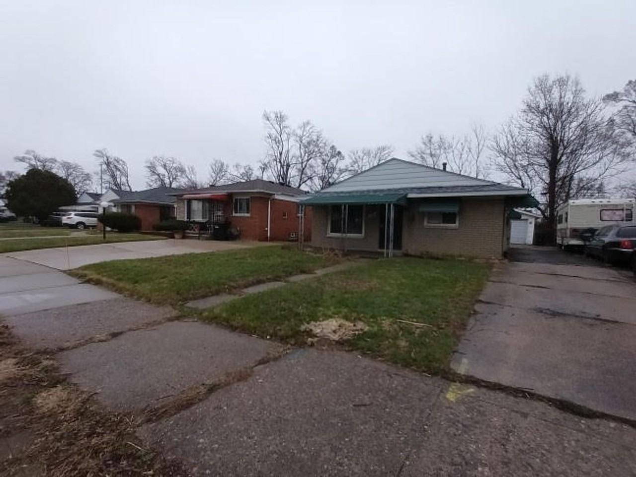 20460 Griggs St - Photo 4 of 20