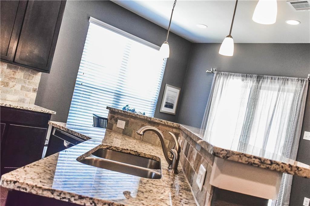 3908 Kennedy Grace Ln - Photo 6 of 20