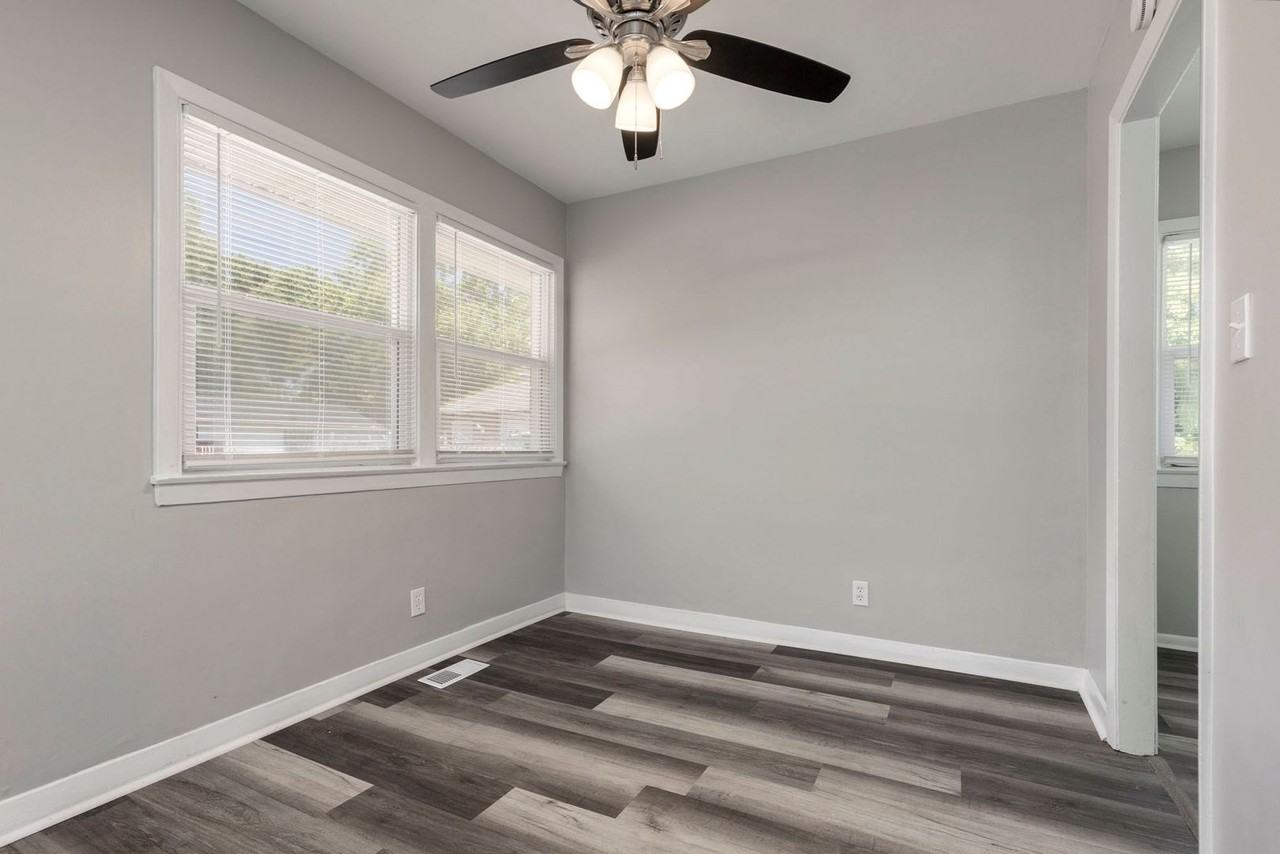 1209 S 45th St - Photo 6 of 27