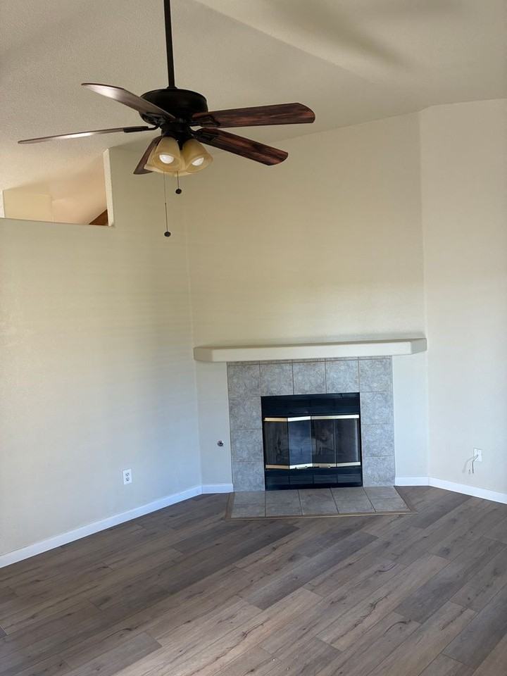 1373 Van Ct - Photo 4 of 19