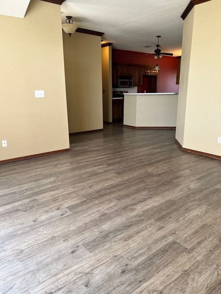 213 Pinafore Dr - Photo 2 of 27