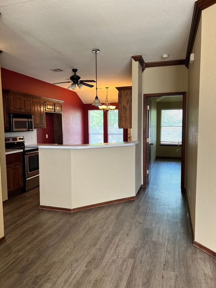 213 Pinafore Dr - Photo 4 of 27